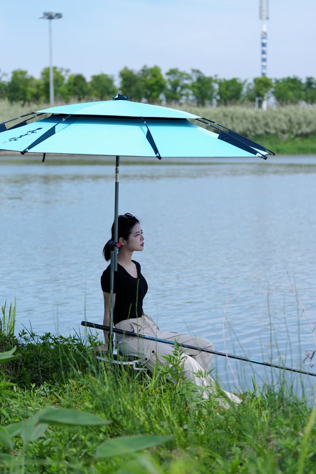 Custom 2.0–2.4m Double-Layer Adjustable Fishing Umbrella with Ground Spike