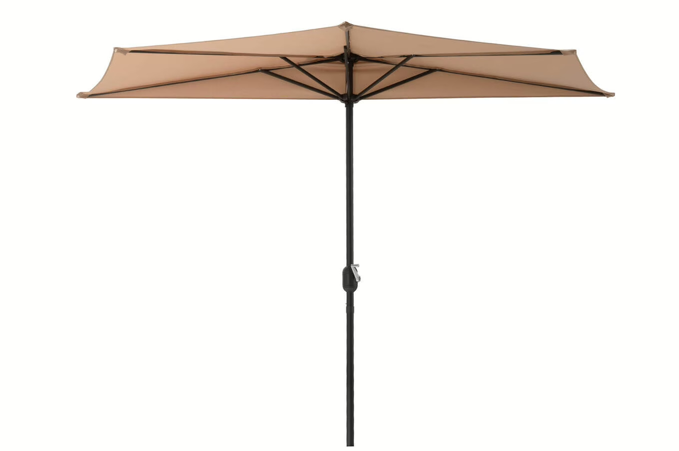 Semi-circular parasol, 270 cm in diameter.